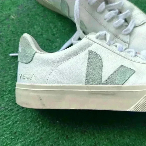 VEJA - Picture 5 of 7